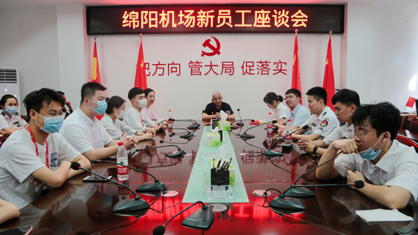 “助力鄉(xiāng)村振興，踐行艱苦奮斗” 將新員工黨性教育活動搬到對口幫扶村4.jpg